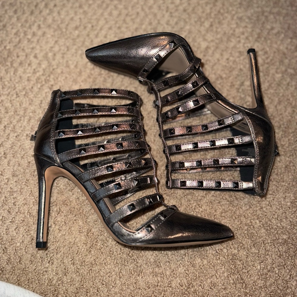 Mix No. 6 Black Pyramid-Stud Cage Pointed Stiletto Heels